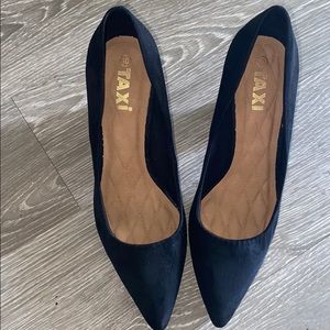 Black Pointed Toe Block Heels